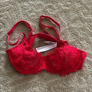 NWOT VS Dream Angels push-up without padding